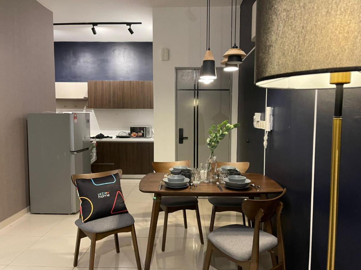 Ezhome Mesahill Nilai Eksteriør billede